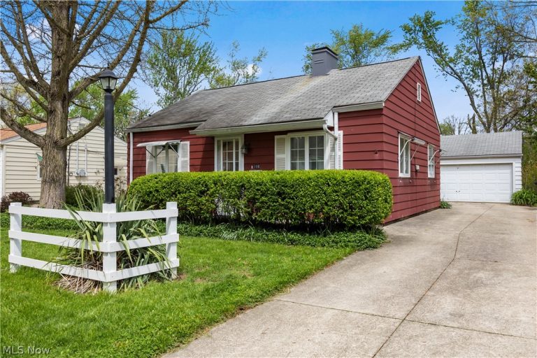 166 Caroline Street, Elyria, OH - Photo 2