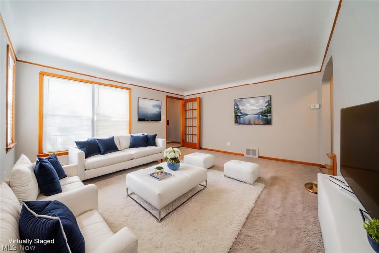 20331 Lake Shore Boulevard, Euclid, OH - Photo 6
