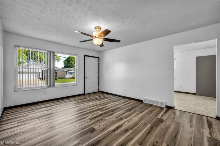 1144 Noble Street, Barberton, OH - Photo 6
