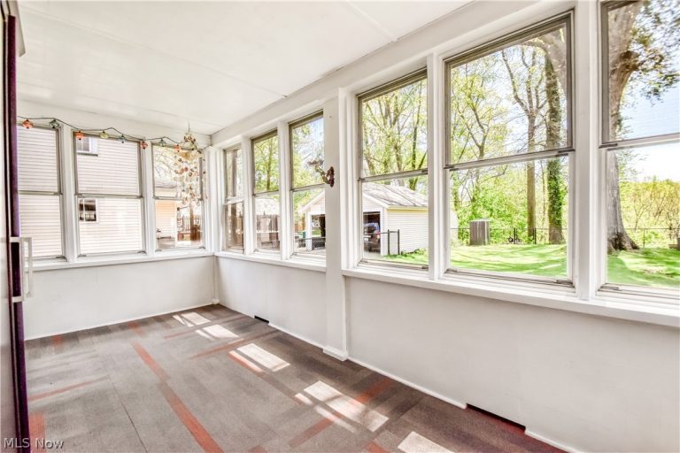 909 Lincoln Drive, Conneaut, OH - Photo 4