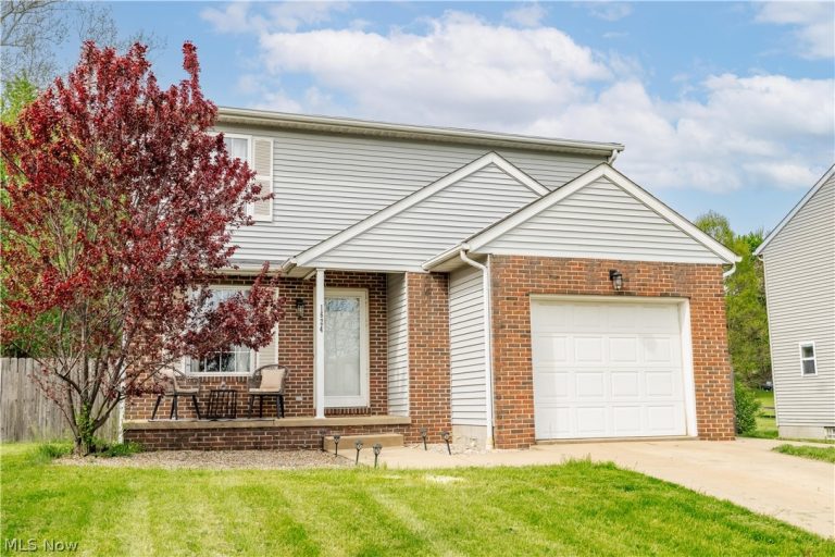 1624 Oberlin Avenue, Massillon, OH - Photo 3
