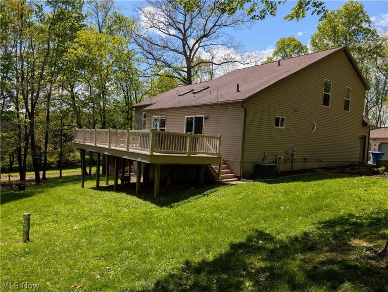 11154 Johnsford Road, Beach City, OH - Photo 5