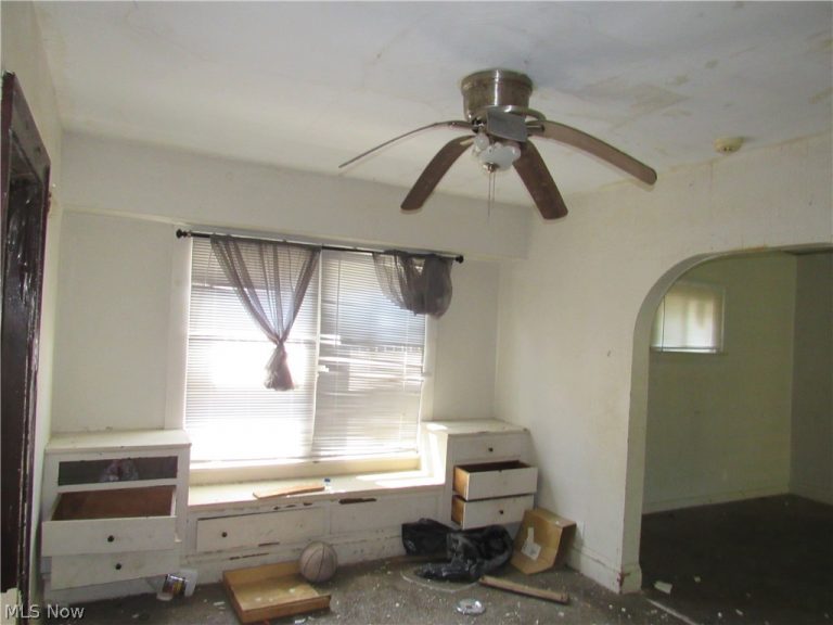 3557 139th Street, Cleveland, OH - Photo 4