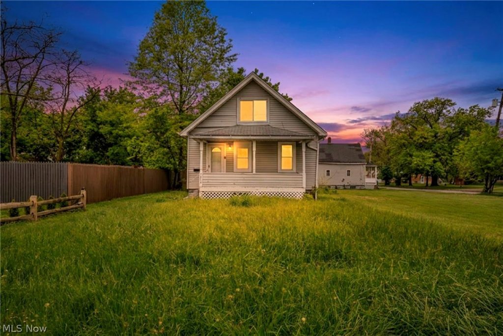 1714 Long Avenue, Lorain, OH