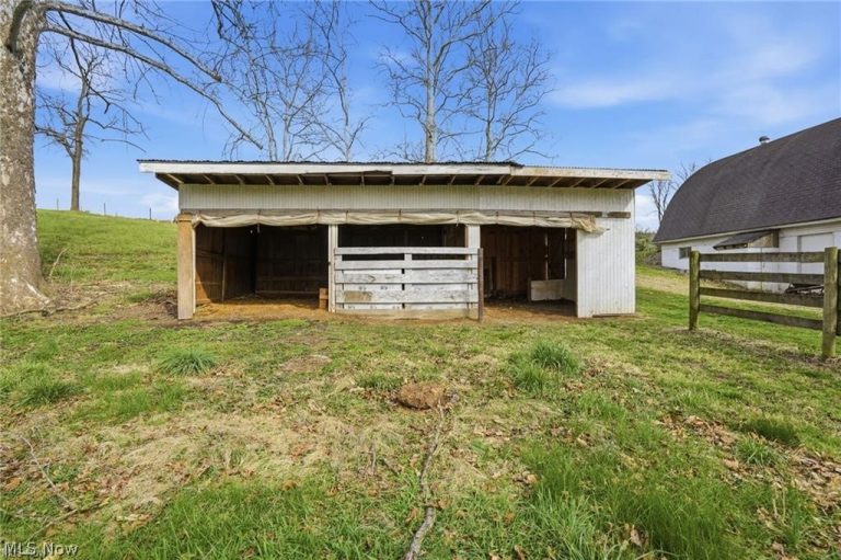 5.73 acres Arrow Point Drive, Zanesville, OH - Photo 4