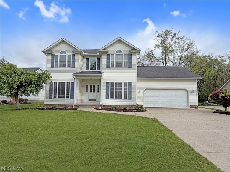 921 Lockwood Road, Barberton, OH, 44203