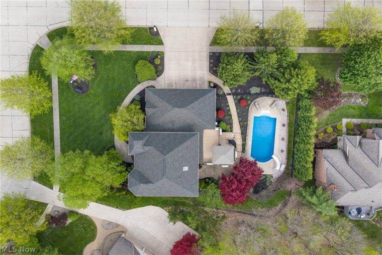 12683 Tall Timber Circle, North Royalton, OH - Photo 4