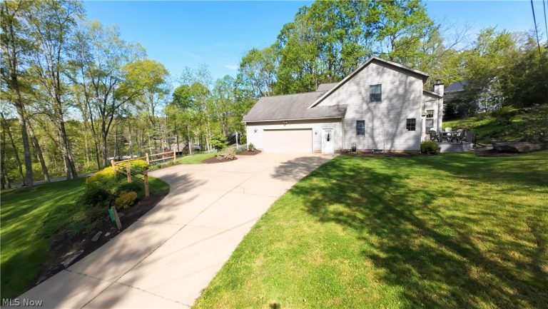7714 Lucerne Dr, Millersburg, OH - Photo 3