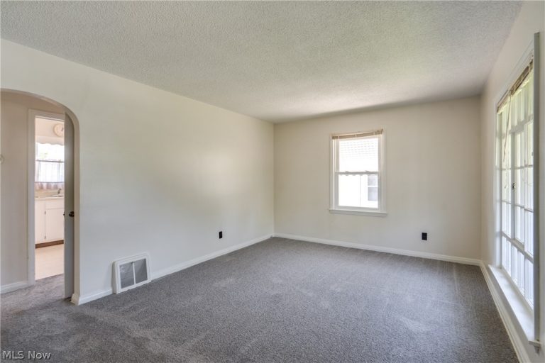 1701 Brown Street, Akron, OH - Photo 8