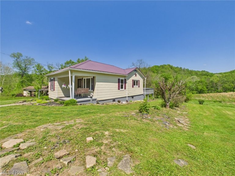 44 Glendale Road, Cairo, WV - Photo 5