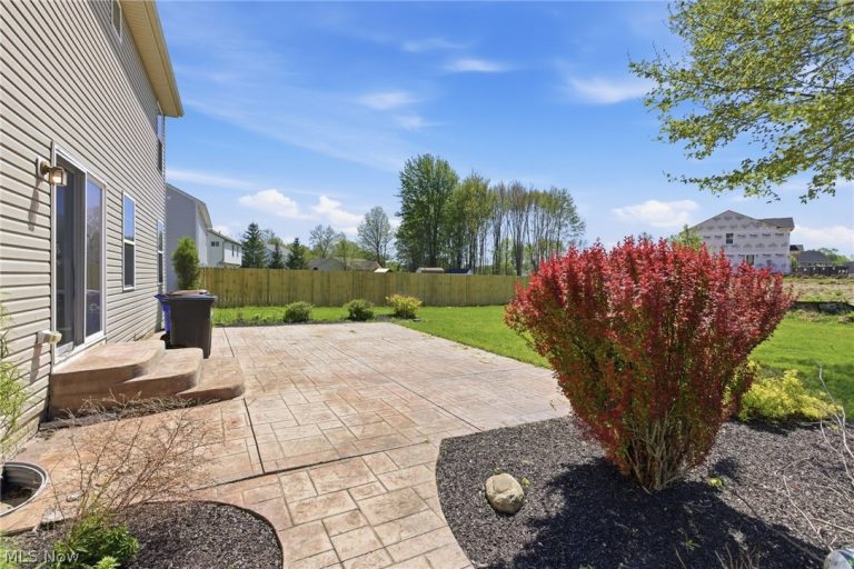 3286 Hidden Brook Drive, Ravenna, OH - Photo 4
