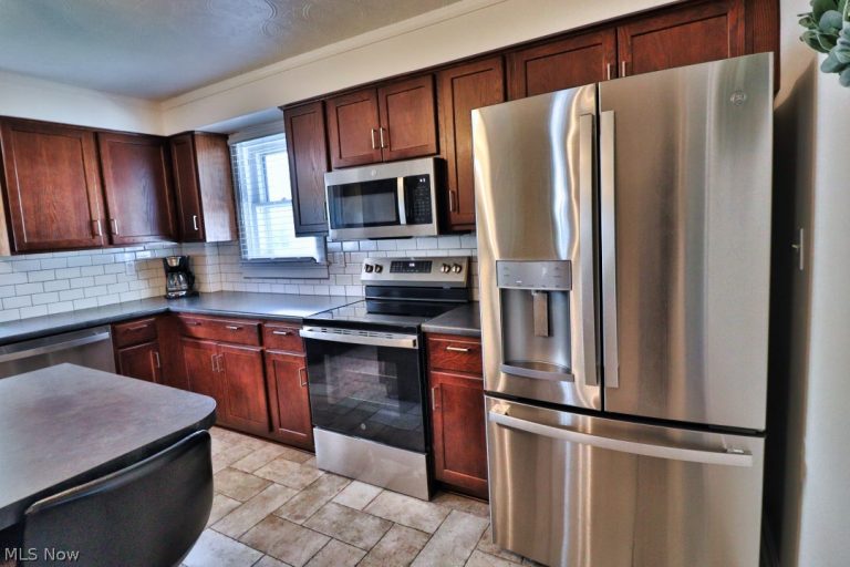822 Main Street, Coshocton, OH - Photo 4