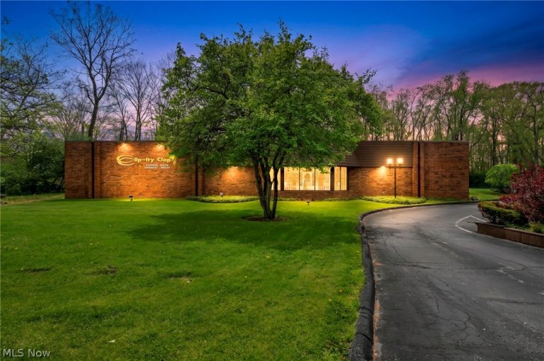 12930 Chippewa Road, Brecksville, OH, 44141