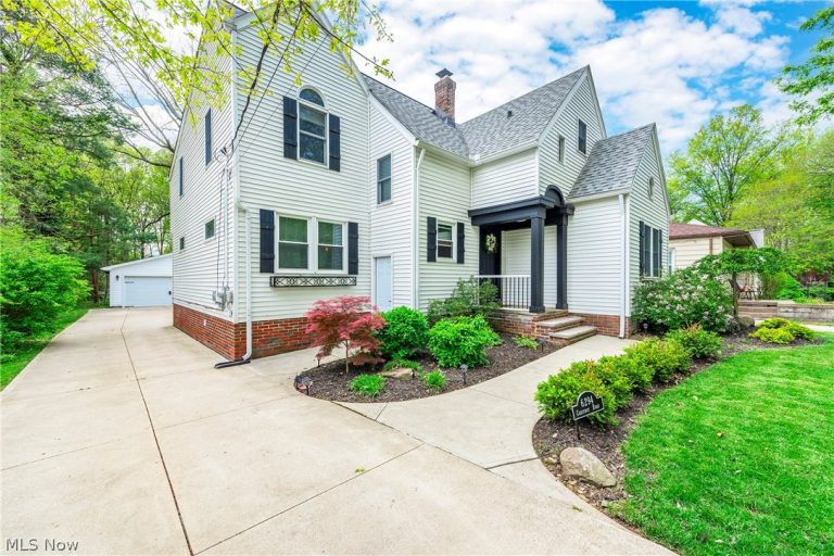 6294 Chestnut Road, Independence, OH - Photo 3