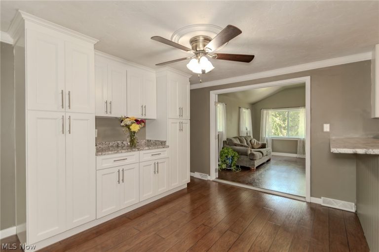 8550 Sharp Lane, Chesterland, OH - Photo 8