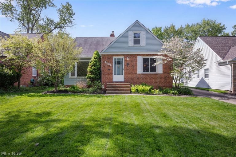 4250 Eastway Road, South Euclid, OH, 44121