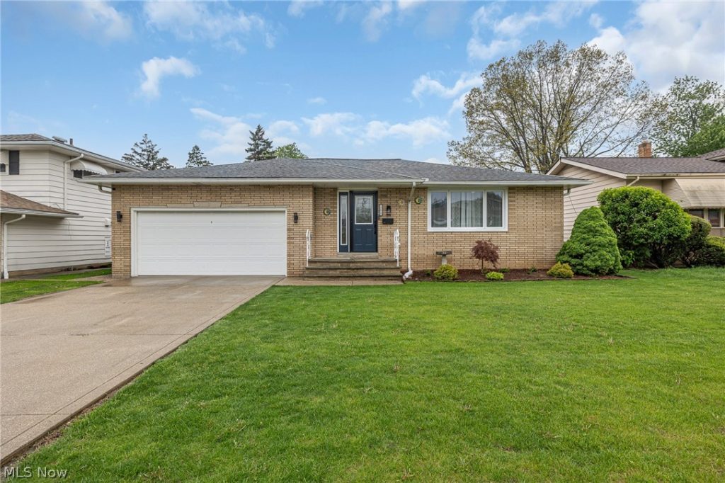 12017 Denver Drive, Parma Heights, OH