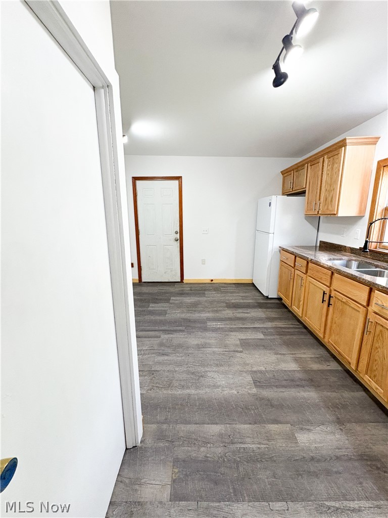 81 Pleasant Street, Oberlin, OH - Photo 8