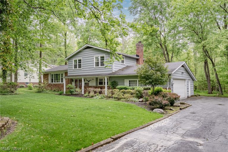6424 Creekside Trail, Solon, OH - Photo 2
