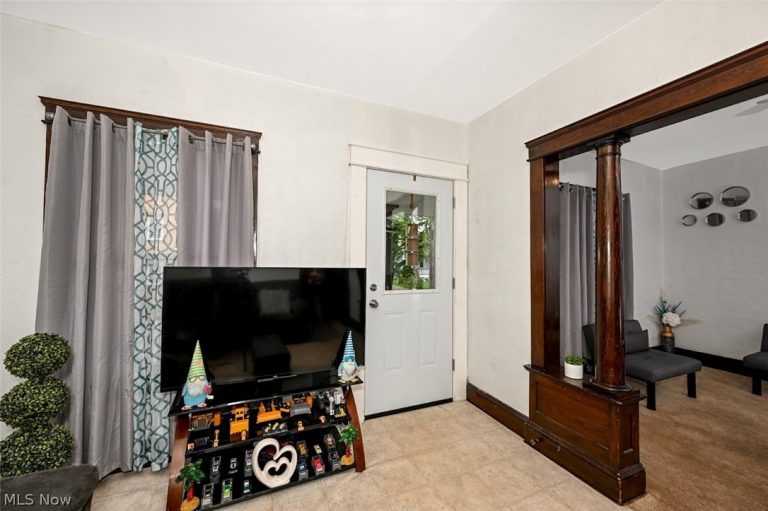 4049 Marvin Avenue, Cleveland, OH - Photo 3