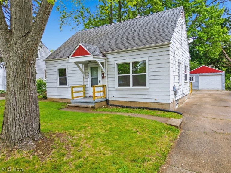 1381 Greenwood Avenue, Akron, OH - Photo 3