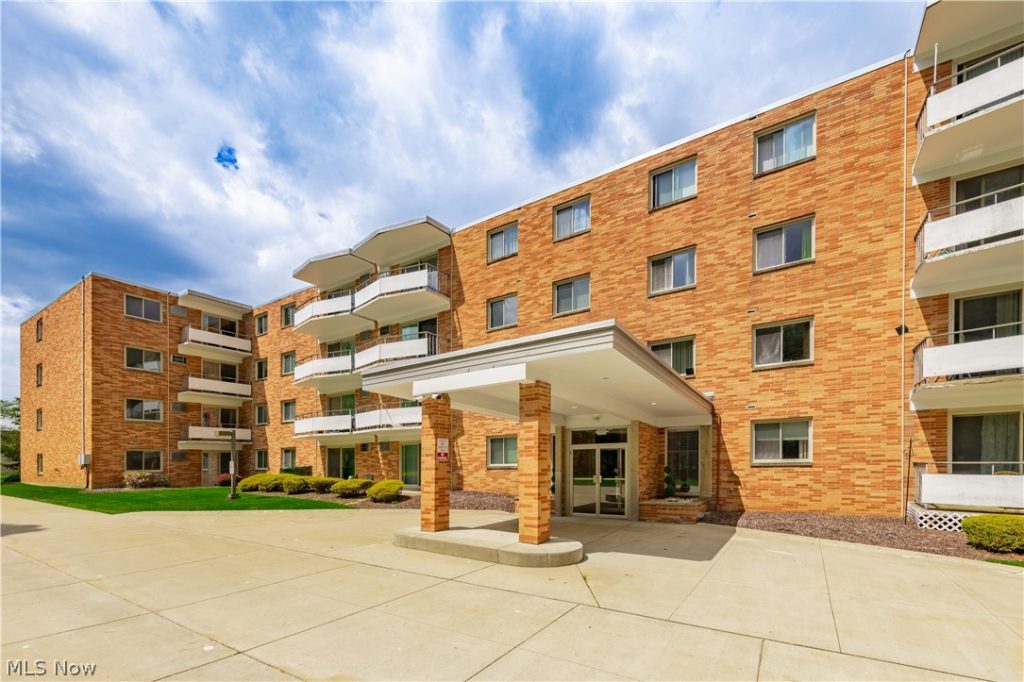 521 Tollis Parkway #288, Broadview Heights, OH
