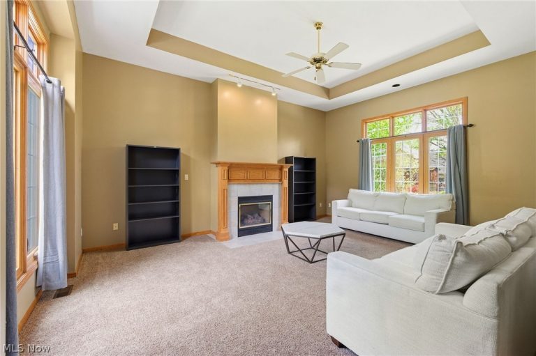 4715 Hilary Circle, Stow, OH - Photo 6