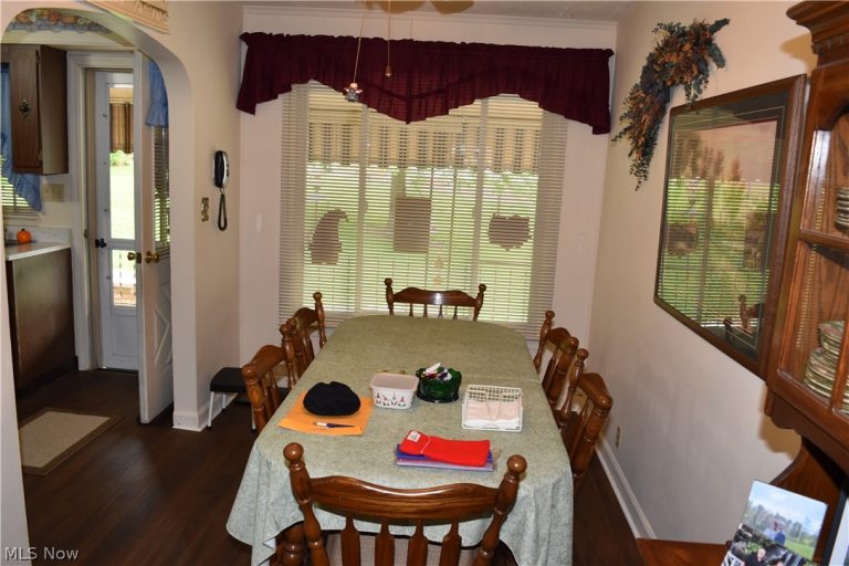 132 Sugar Street, St Clairsville, OH - Photo 4