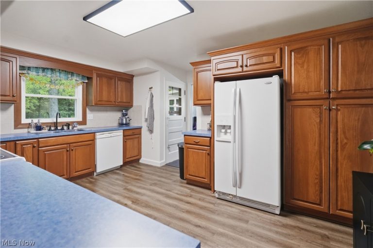 229 Ridgewood Boulevard, Mansfield, OH - Photo 8