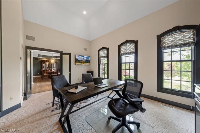 4725 Maidstone Drive, Brecksville, OH - Photo 6