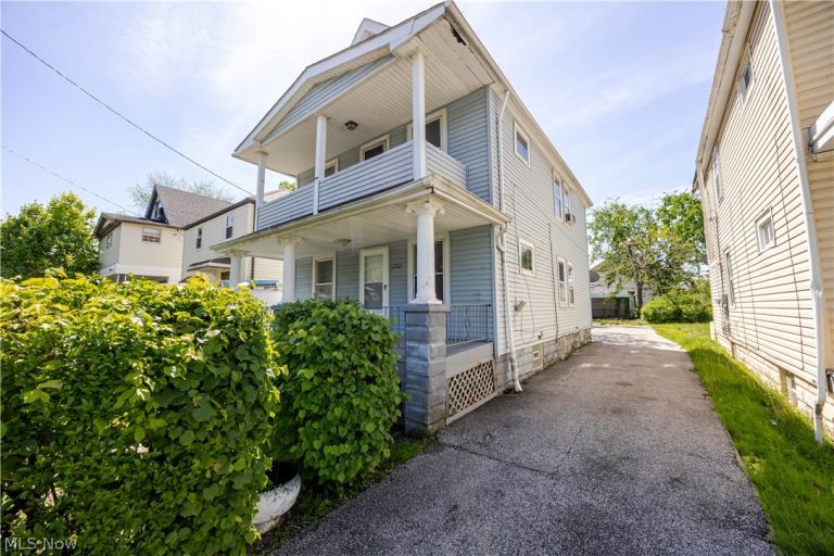 12322 Imperial Avenue, Cleveland, OH - Photo 2