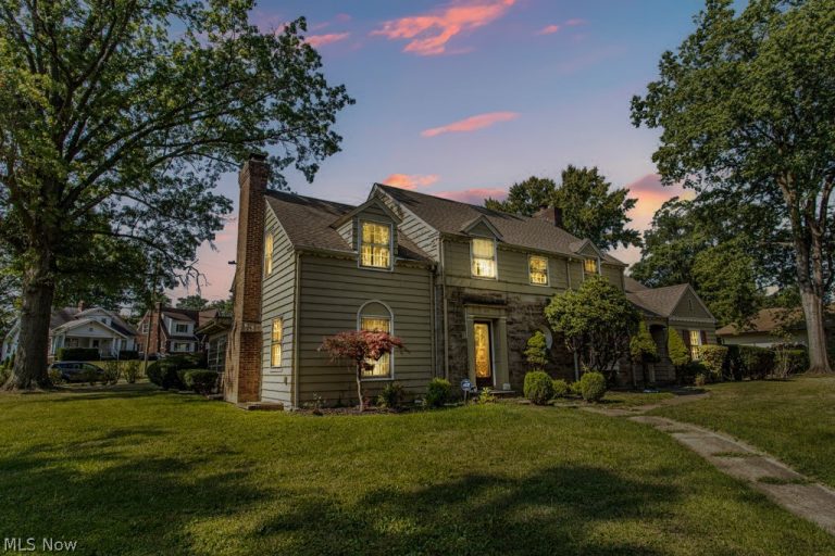 455 Redondo Road, Youngstown, OH - Photo 6