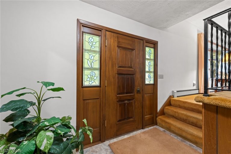 1611 Winterhaven Avenue, Ashtabula, OH - Photo 4