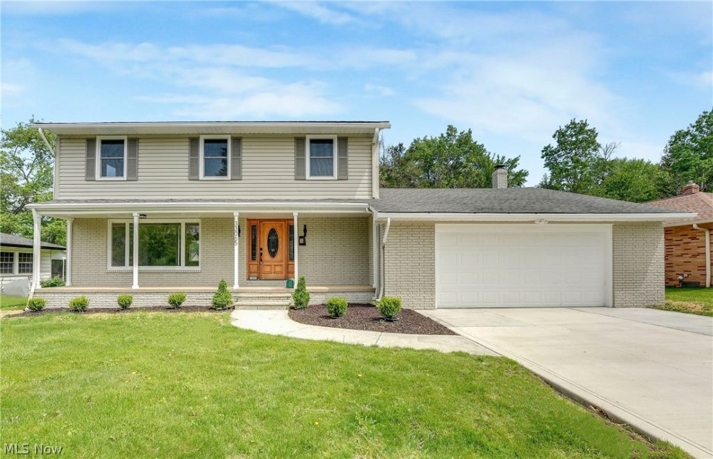 33065 Arlesford Drive, Solon, OH