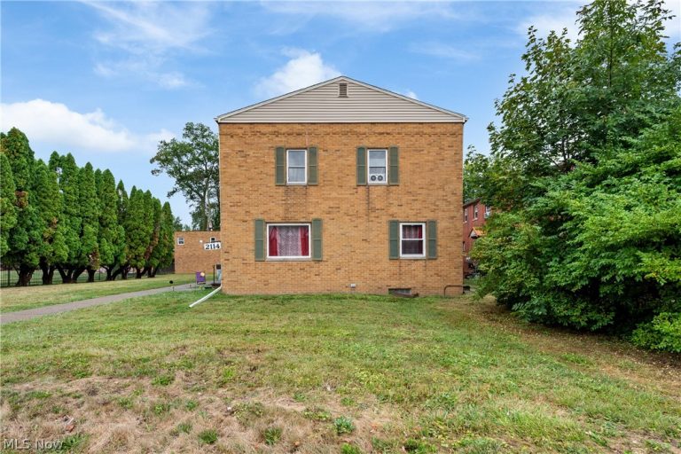 2114 Market Avenue, Canton, OH - Photo 3