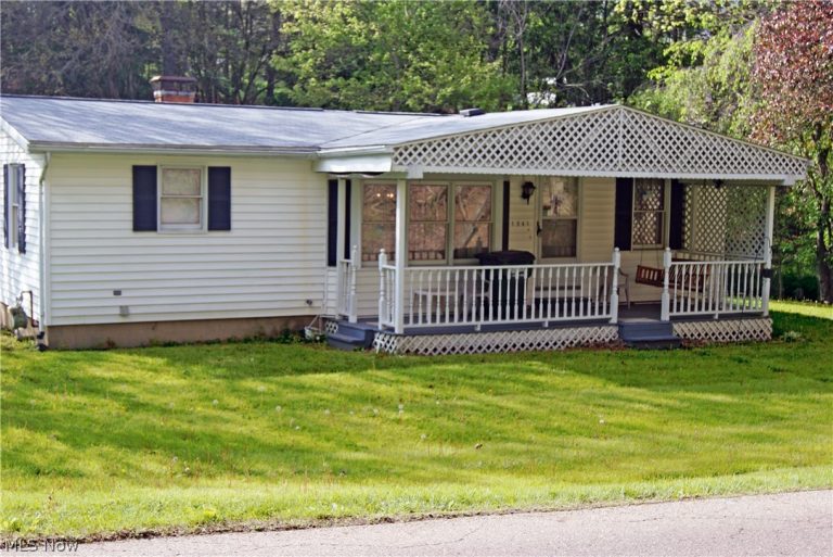 1241 Bison Street, Massillon, OH - Photo 2