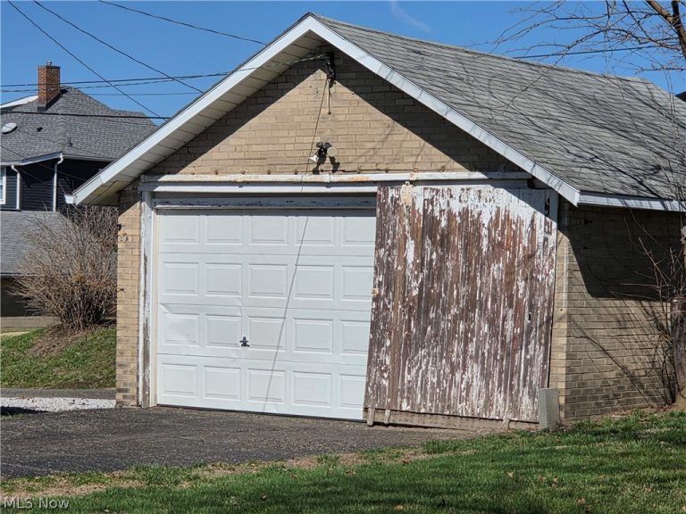 1512 Adams Street, Coshocton, OH - Photo 2