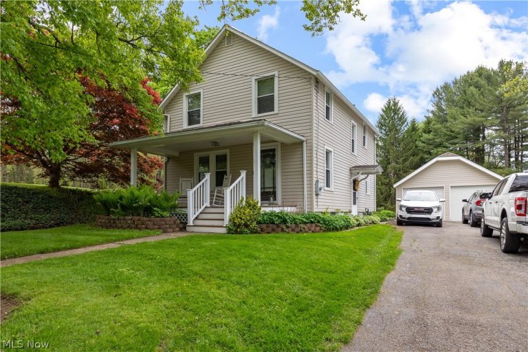 2462 Myersville Road, Uniontown, OH - Photo 3