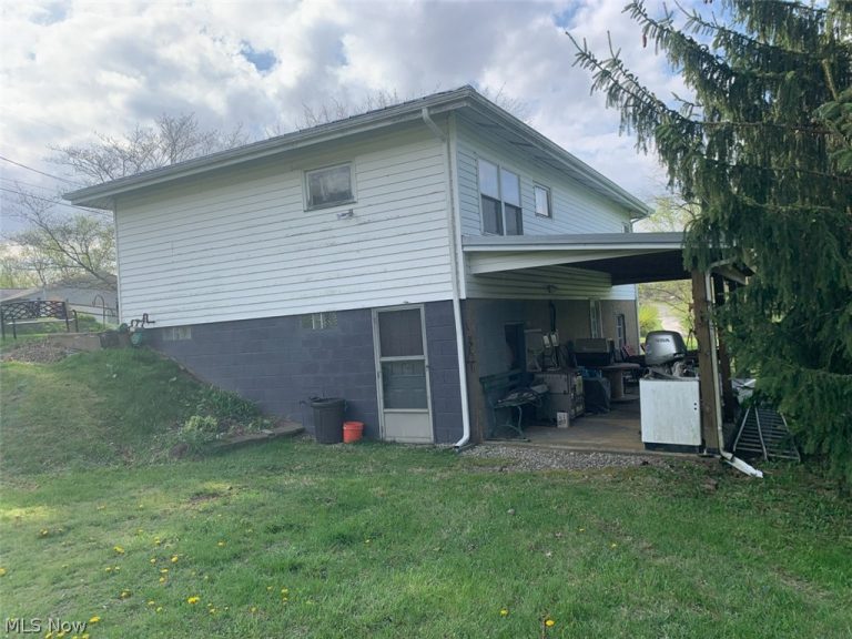 2965 Argyle Road, East Canton, OH - Photo 3