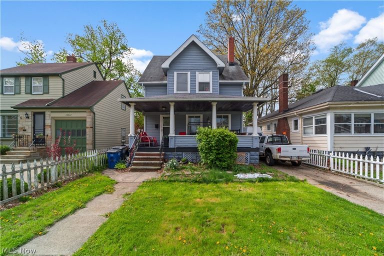 4898 95th Street, Garfield Heights, OH - Photo 2