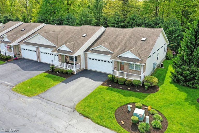 23 Eagle Pointe, Cortland, OH - Photo 6