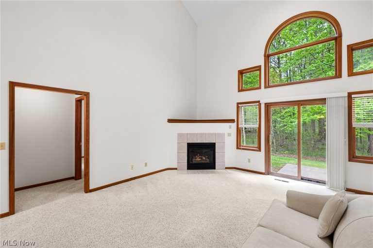 22445 Christopher Court, Strongsville, OH - Photo 3