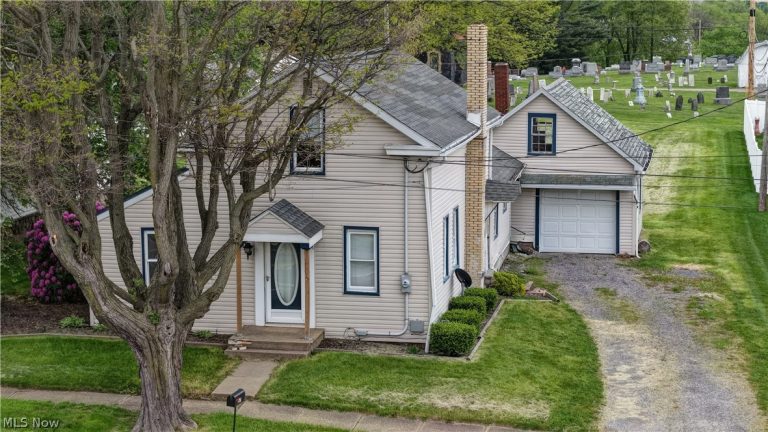 167 Mill Street, Sugarcreek, OH - Photo 2