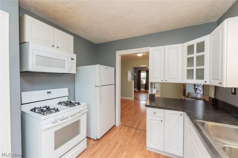 3878 133rd Street, Cleveland, OH - Photo 6