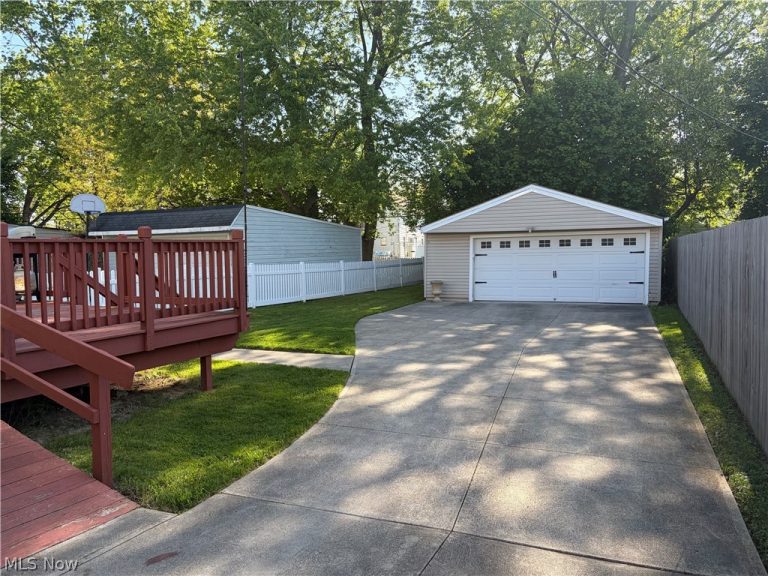 3619 148th Street, Cleveland, OH - Photo 2