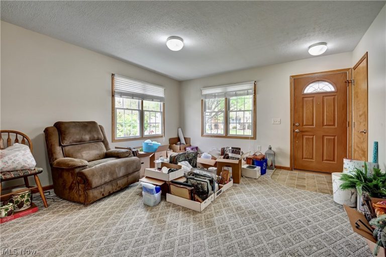 960B Mcdonald Drive, Sugarcreek, OH - Photo 3