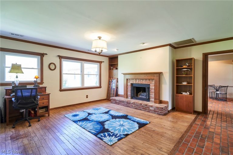 3288 Spring Valley Road, Akron, OH - Photo 8