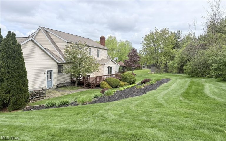 8160 Buckboard Lane, Mentor, OH - Photo 2