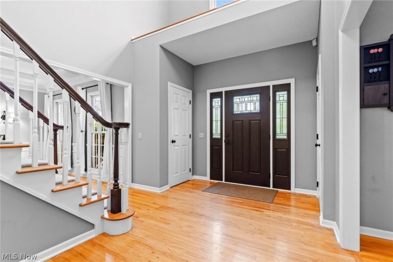 7375 Burntwood Way, Hudson, OH - Photo 4