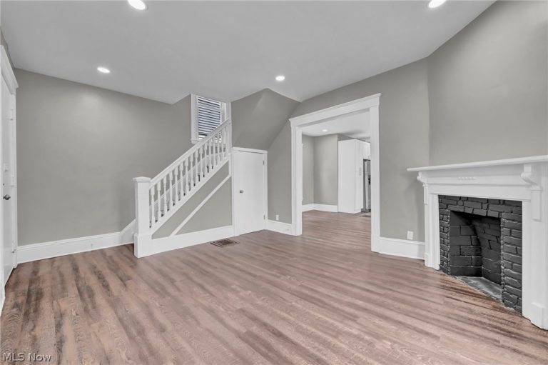 2221 97th Street, Cleveland, OH - Photo 5